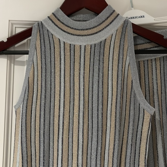 Festive Ann Taylor two-piece set. Tank style top with pleated long skirt - Picture 2 of 7